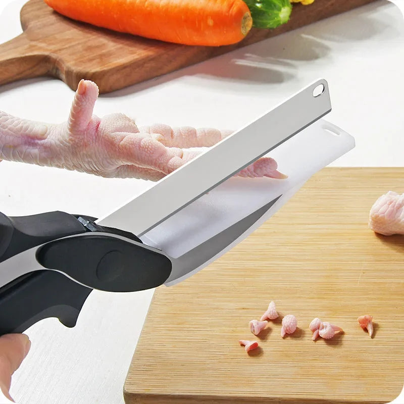 2-in-1 Kitchen Scissors with Mini Cutting Board
